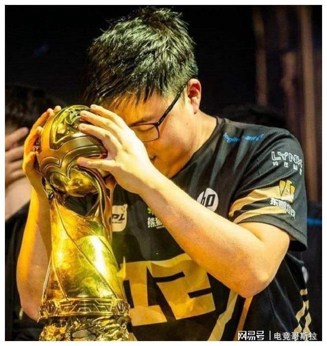 EDG碾压FPX，Canyon成为全场焦点半决赛2:0（洛杉矶）