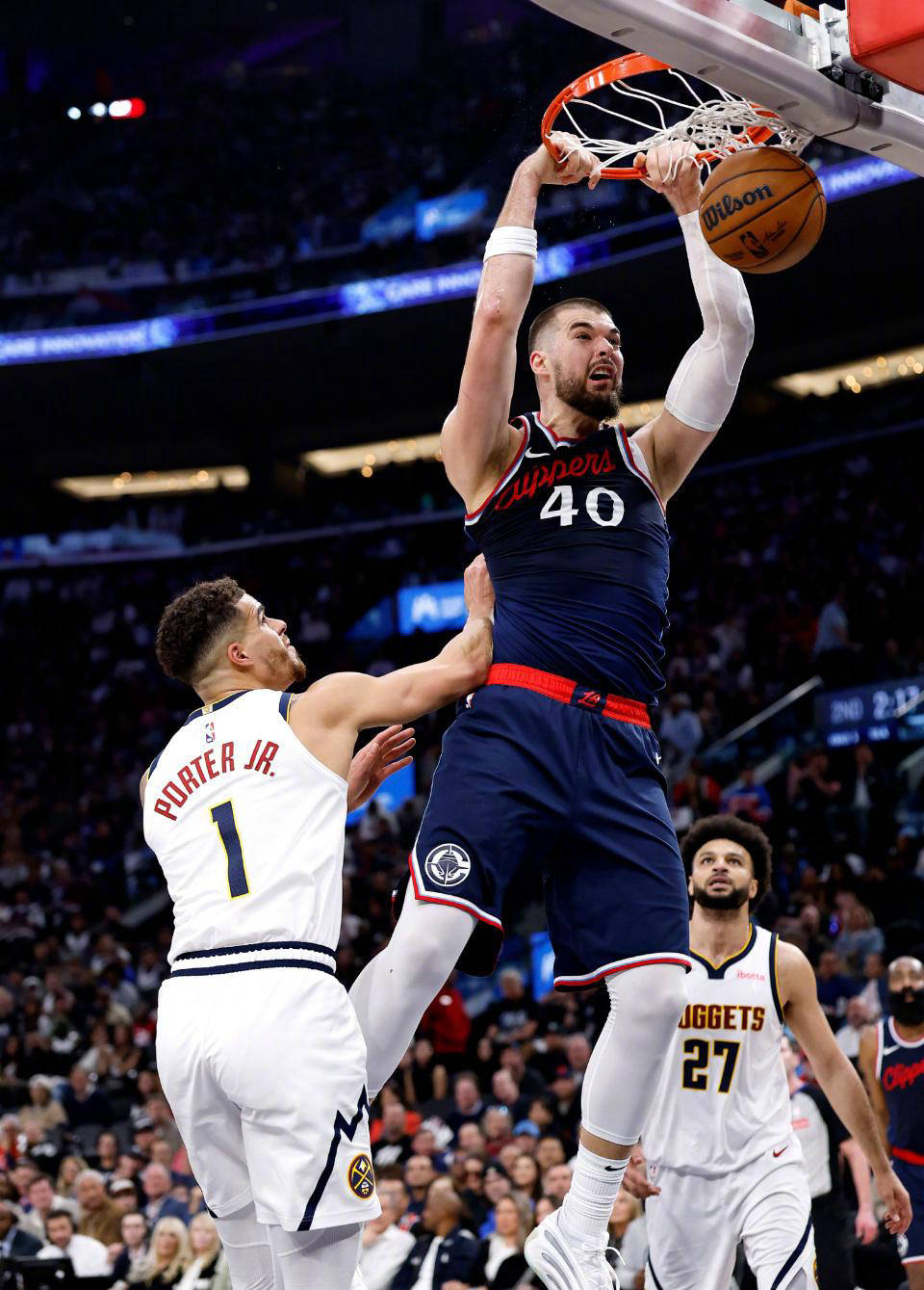 包含戏耍雷霆，快船四巨头32分的词条