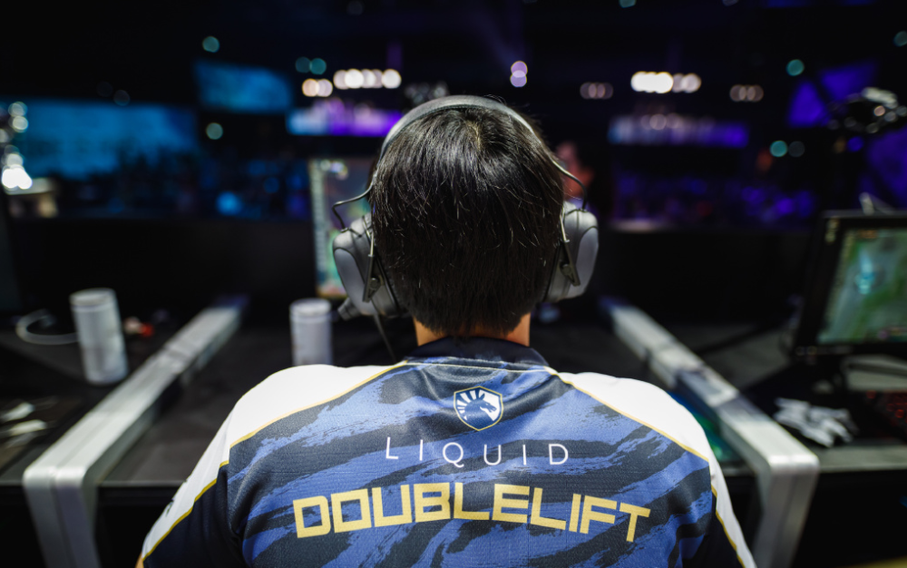 S赛队主教练发声,誓言带队登顶的简单介绍 S赛队主教练发声,誓言带队登顶的简单介绍