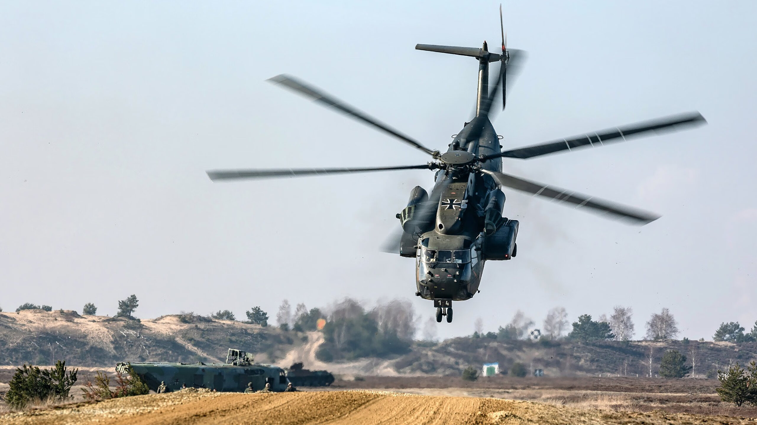 布雷默单骑破阵！沙漠之狐三叉戟撕碎哥伦比亚防线