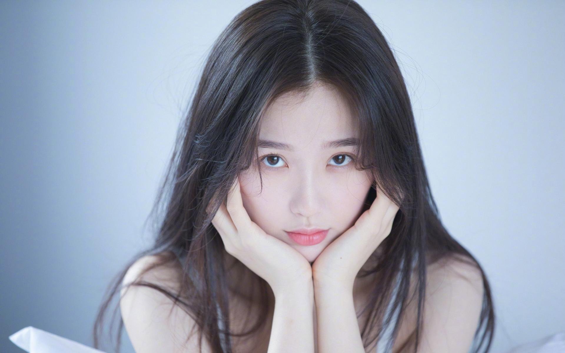 新疆队全面压制雷霆，哈登再现大场面先生本色，跨界之战震撼篮坛