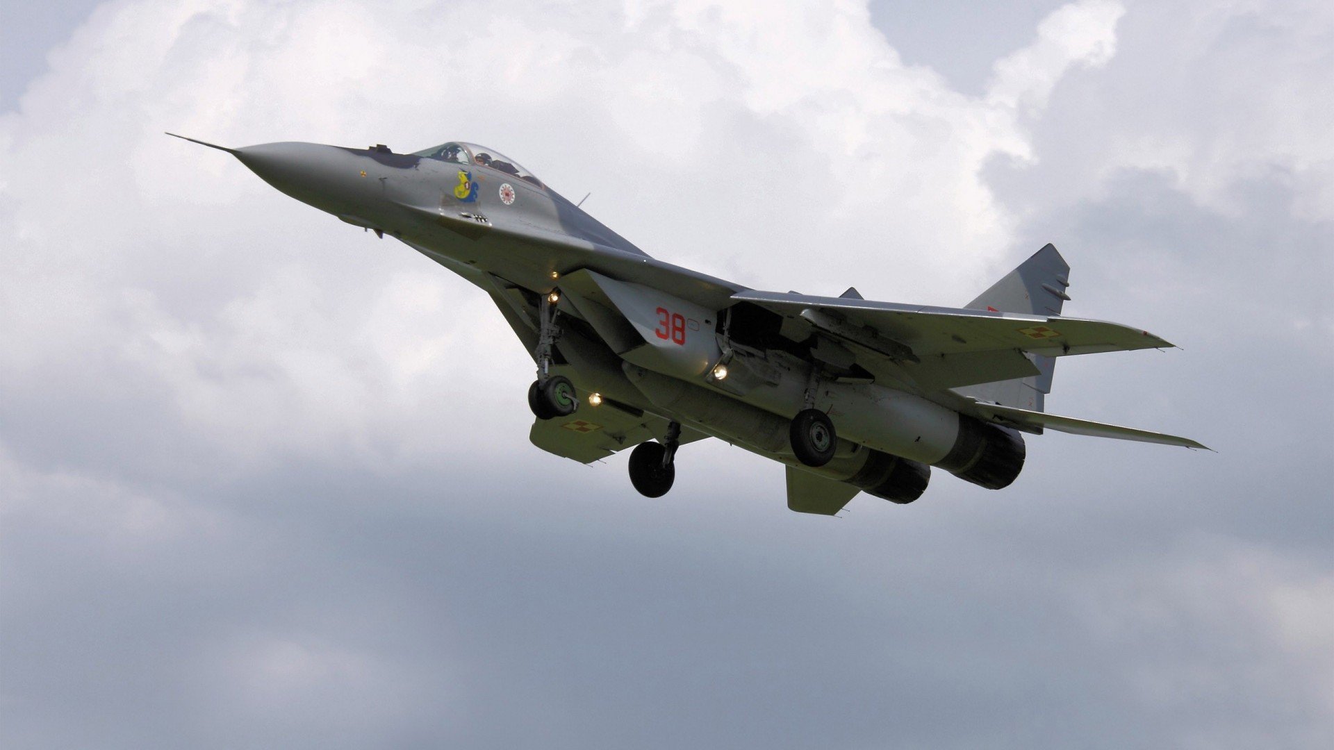 智利战术牢笼窒息塞内加尔，哈兰德攻防两端展现全能统治